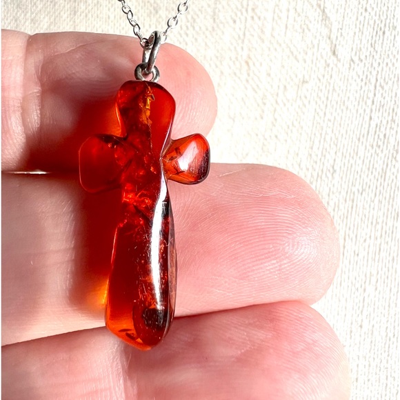 Vintage Carved Amber Cross Pendant on 18” Silver .925 Chain - Picture 5 of 7